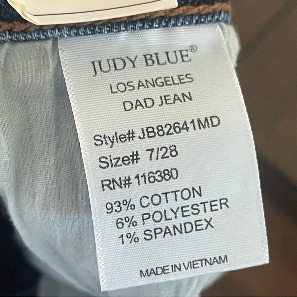Judy Blue Kaylee High Waist Distressed Dad Jeans NWT Size 7/28 - Picture 11 of 15